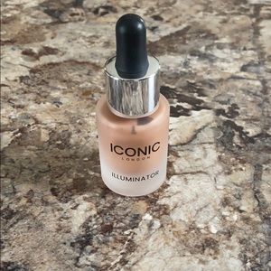 Iconic London illuminator